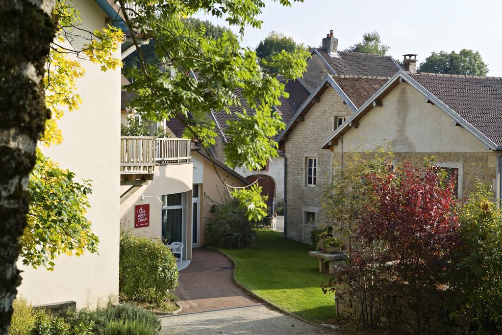 Logis Hotel Parenthese, Restaurant & Spa Chille Exteriör bild